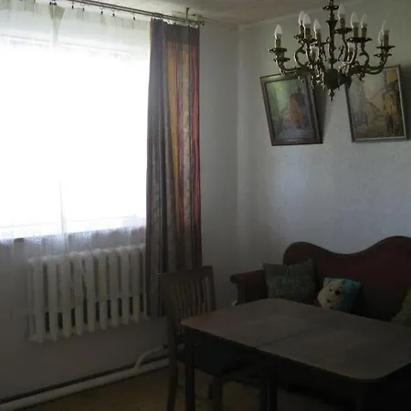 Private In Tallin, Pelguranna A Tallinn